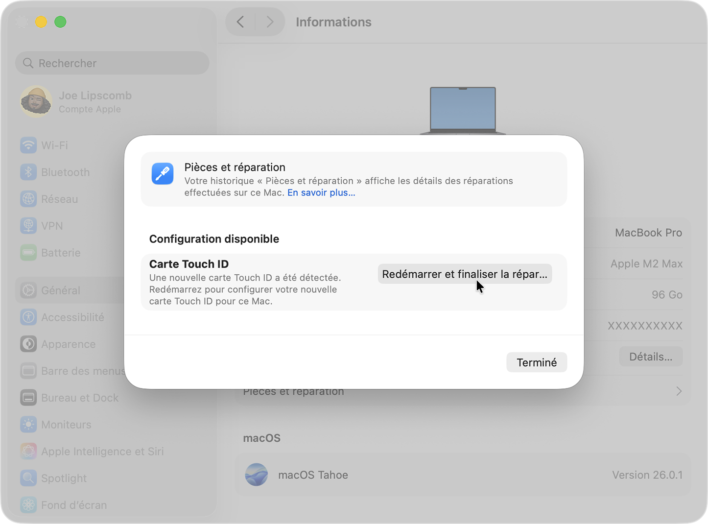 Informations sur les pièces et le service dans Réglages Système, montrant une pièce avec le bouton Redémarrer et finaliser la réparation.