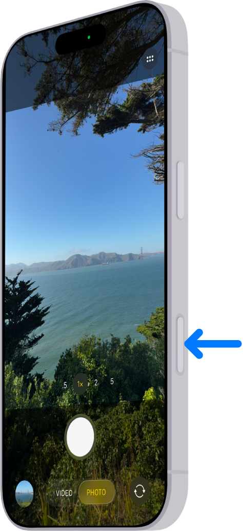ॲरो iPhone च्या बाजूला ‘कॅमेरा कंट्रोल’ च्या स्थानाकडे निर्देश करतो.