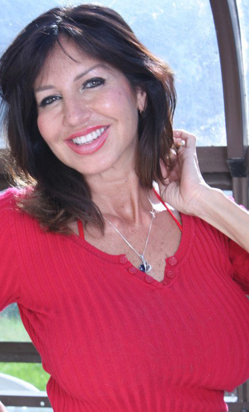 Tara Holiday