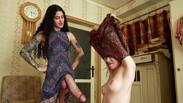 1. Download full pics of Exotic Tranny Got That ULTRA-COCK! – Part 1 from annalovesshemale.com