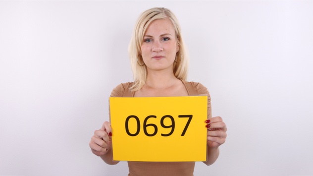 Sandra (24)