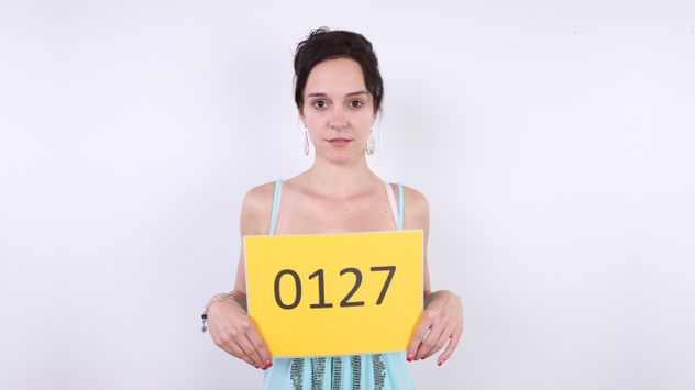 Veronika (25)