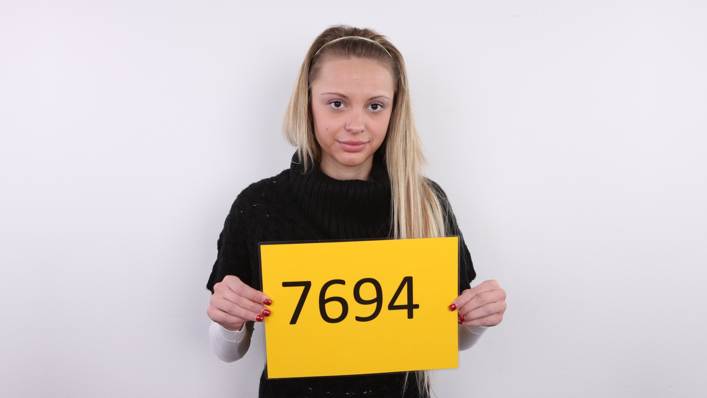 Eva (22)