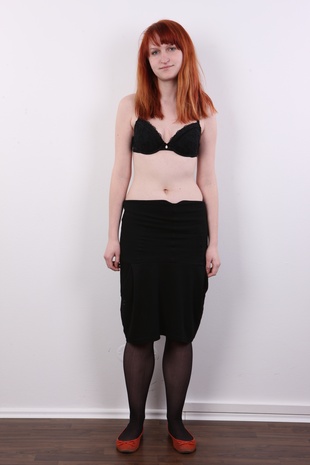 3. Download full pics of model Alexandra (21) from czechcasting.com