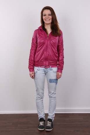 2. Download full pics of model Radka (19) from czechcasting.com