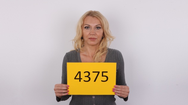 Marcela (40)