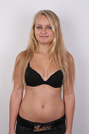 5. Download full pics of model Katarina (24) from czechcasting.com