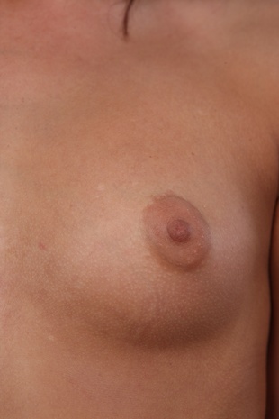 14. Download full pics of model Silvie (18) from czechcasting.com