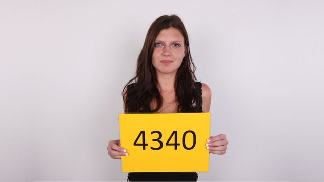 Veronika (19)
