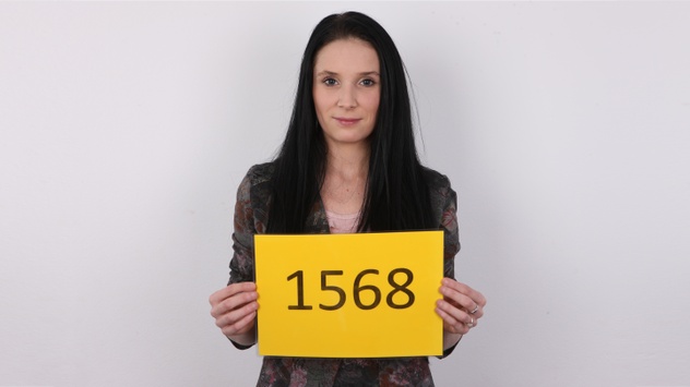 Michaela (21)