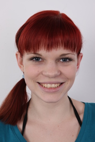 1. Download full pics of model Alzbeta (18) from czechcasting.com
