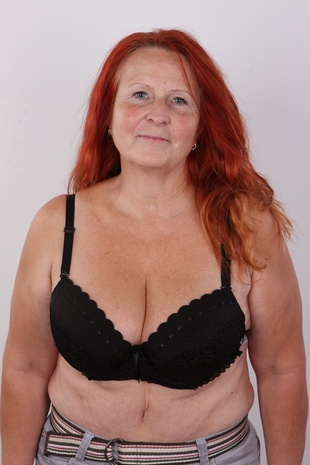 6. Download full pics of model Dasa (56) from czechcasting.com