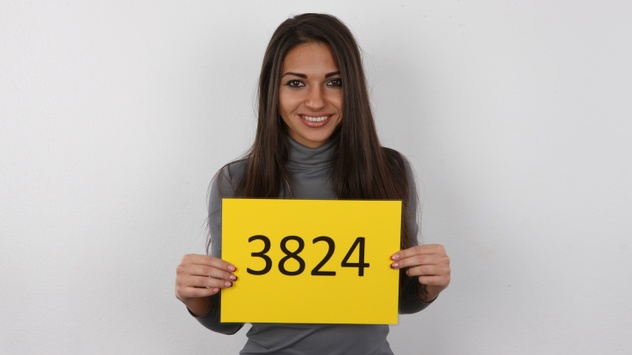 Anna (24)