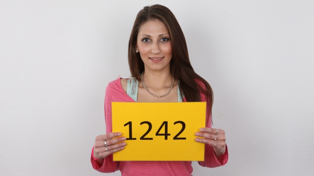 Anna (25)