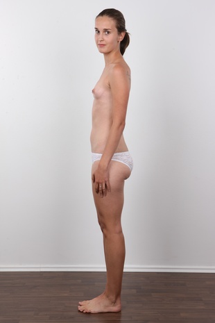 10. Download full pics of model Kristyna (21) from czechcasting.com