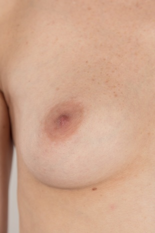 13. Download full pics of model Michaela (28) from czechcasting.com
