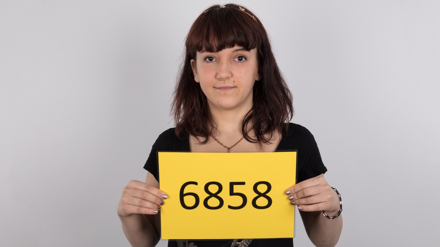 Dominika (20)