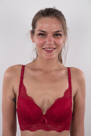 5. Download full pics of model Martina (24) from czechcasting.com