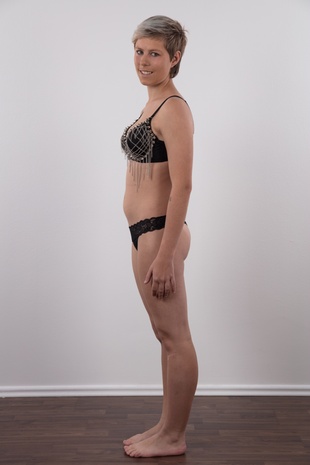 8. Download full pics of model Michaela (21) from czechcasting.com