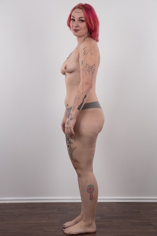 10. Download full pics of model Kristyna (21) from czechcasting.com