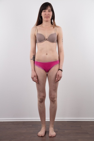 5. Download full pics of model Denisa (26) & Patrik from czechcasting.com