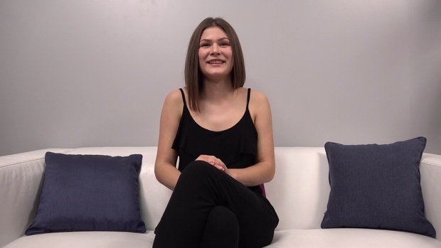 1. Download full pics of Tereza (18) from czechcasting.com