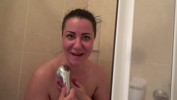1. Download full pics of Výměna partnerů 8/2 (Nastříkej to do mě, ty starej kanče!) from czechwifeswap.com