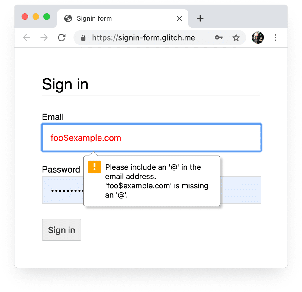 桌面版 Chrome 中登录表单的屏幕截图,显示了浏览器提示和无效电子邮件地址值的焦点。